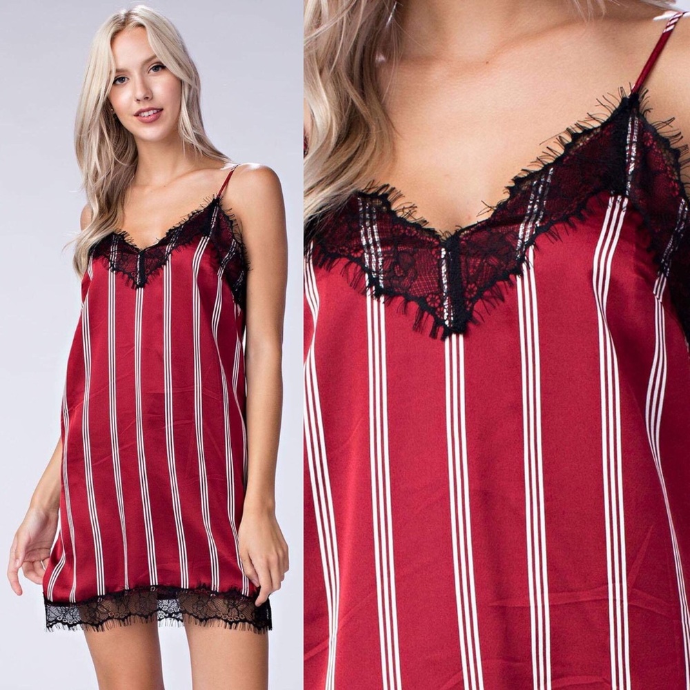 🦃BLACK FRIDAY SALE🦃  *LAST 1* Strike Out Striped Dress - Picture 2 of 3